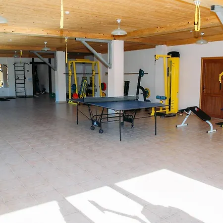 Izki Eco Resort *